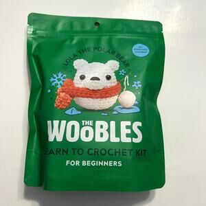 The Woobles Lola the Polar Bear Learn to Crochet Beginner Kit Christmas Holiday
